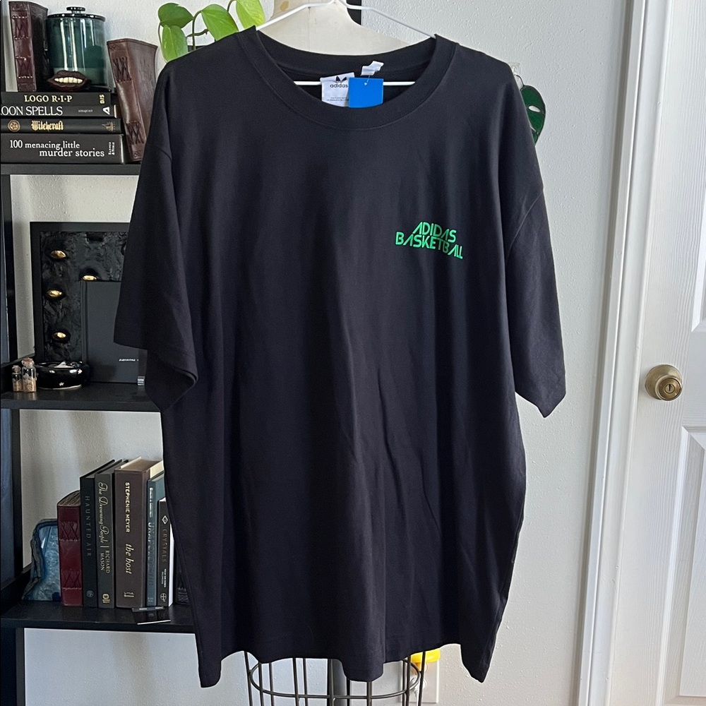 Adidas Basketball Men's Black T-shirt NWT Limited Edition SF Bay Area
